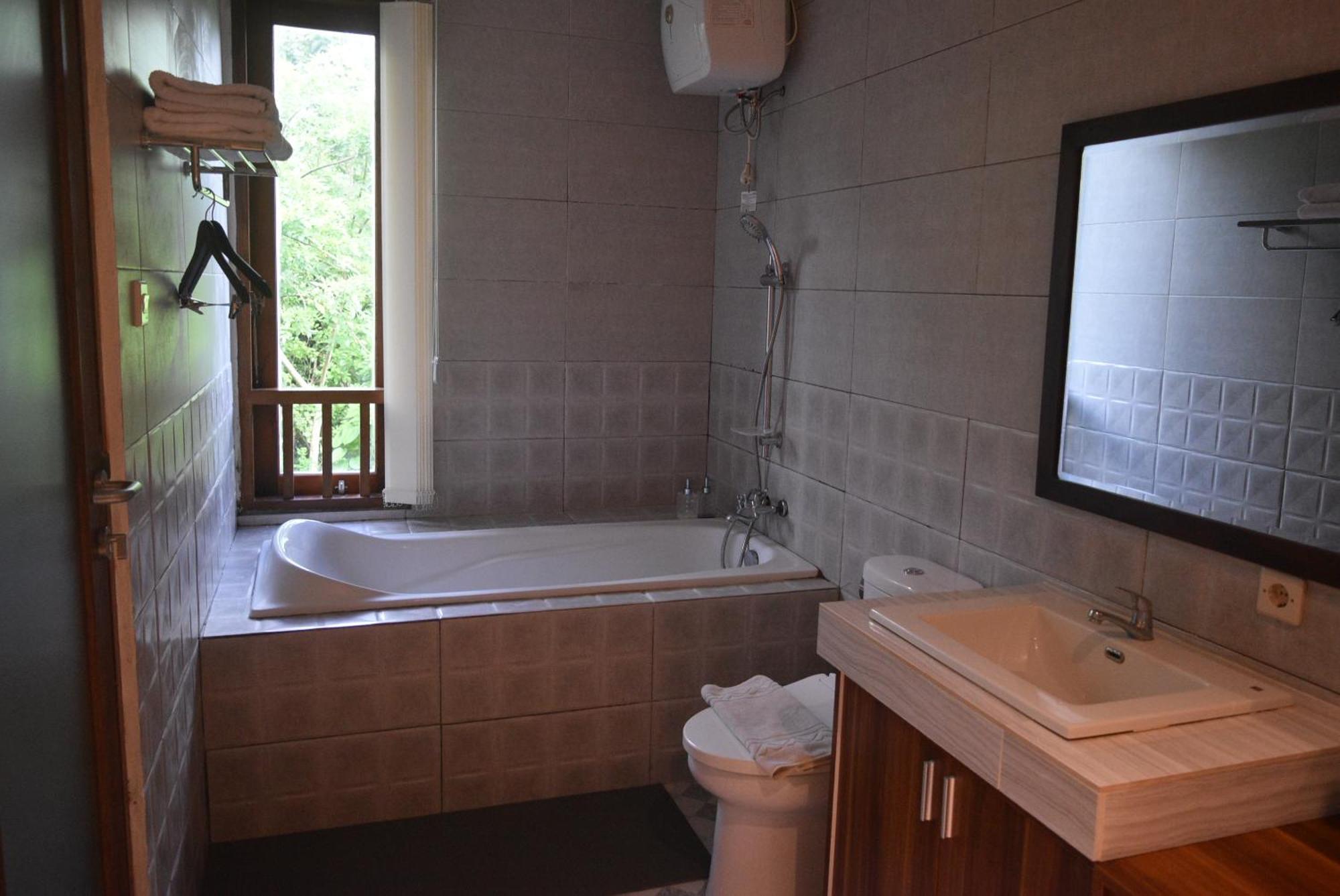 Ketut Joglo Guest House Nusa Dua  Bagian luar foto