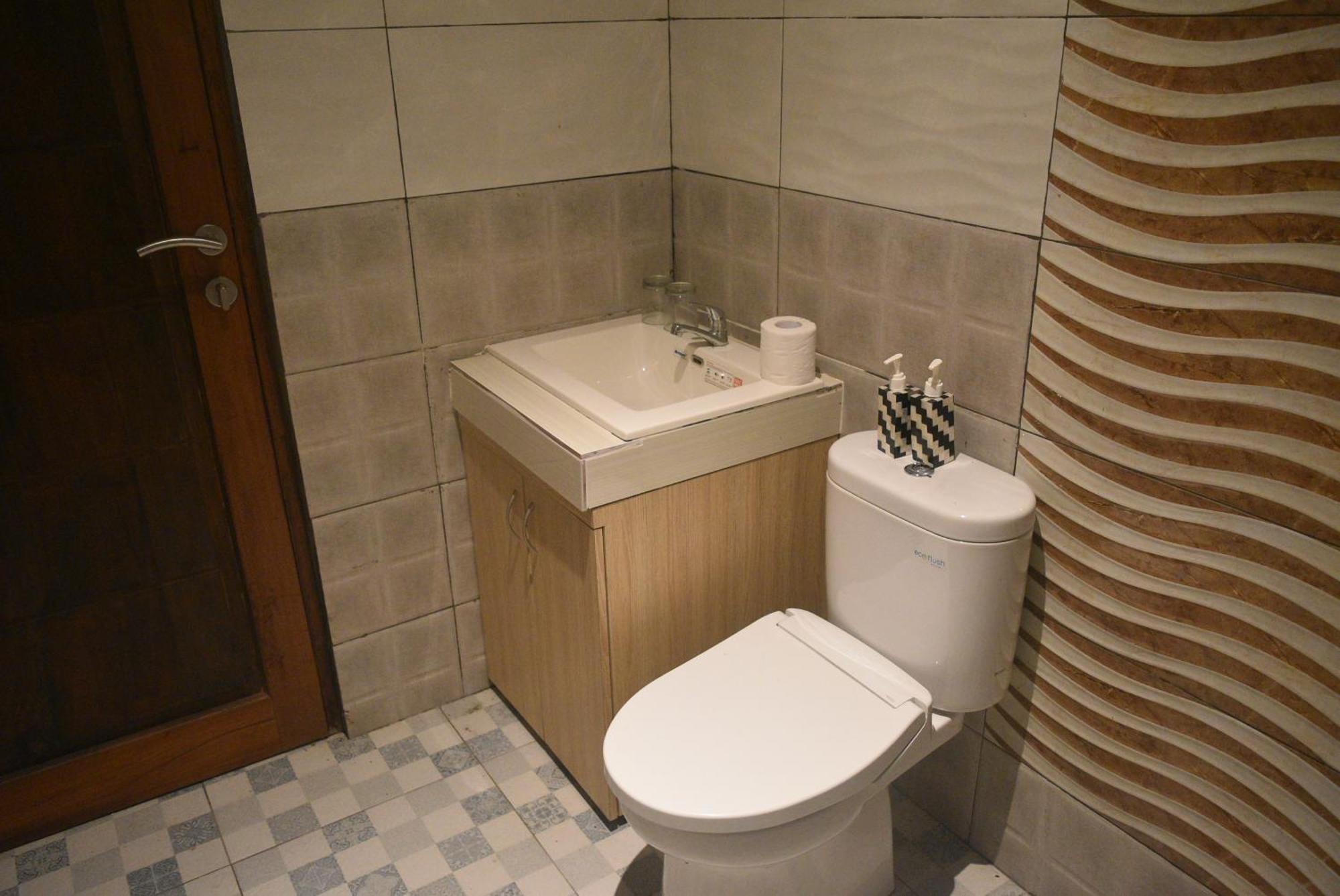 Ketut Joglo Guest House Nusa Dua  Bagian luar foto