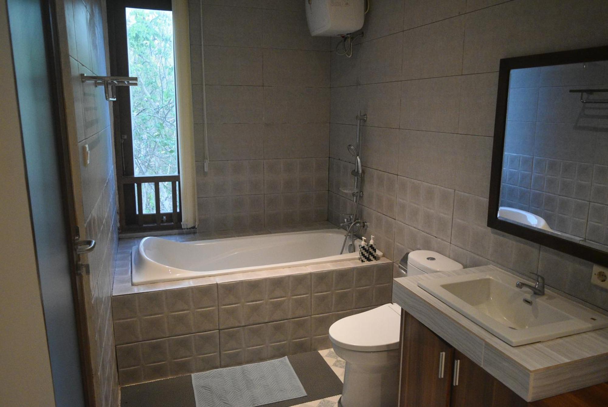 Ketut Joglo Guest House Nusa Dua  Bagian luar foto